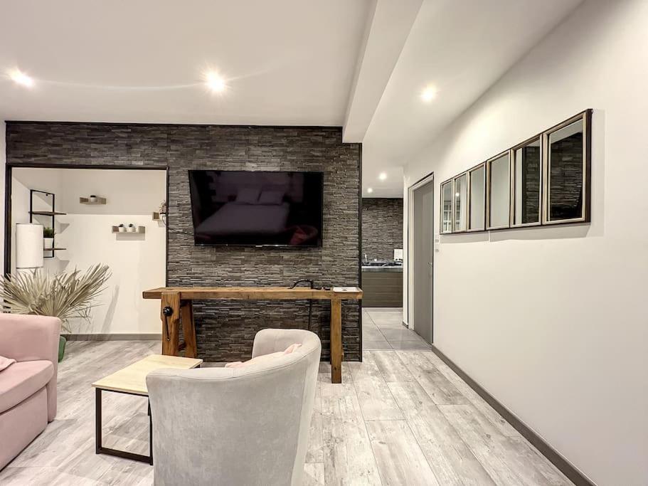 Dream Loft Jacuzzi - Sauna Brest Exteriör bild