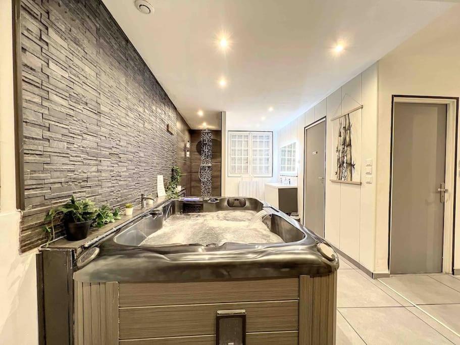 Dream Loft Jacuzzi - Sauna Brest Exteriör bild